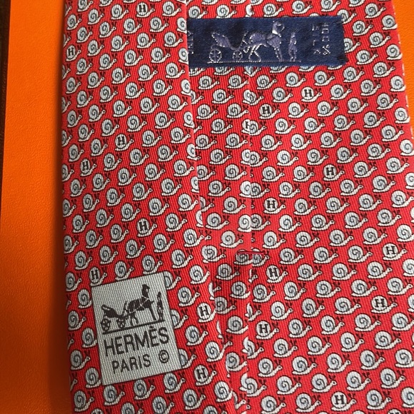 Hermes - Paris Necktie - Picture 7 of 12
